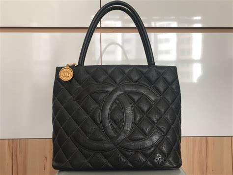 chanel medallion tote discontinued